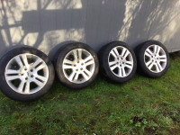4 Michelin all season tires on alloy rims
