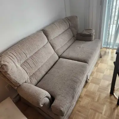 divan lit, lit double et causeuse très bon état., View more