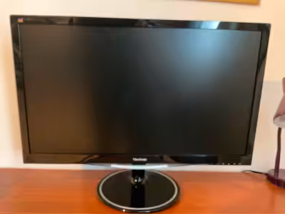 ViewSonic VX2757-MHD 27” wide monitor for gaming and entertainment , not often used just like a new...