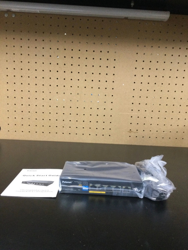 PETENET 4-PORT GIGABIT POE + SWITCH D7006F-4P-60 in Cables & Connectors in City of Toronto - Image 3