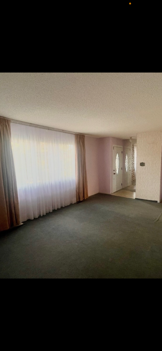  FULL HOUSE FOR RENT – 22 Dumont Cres., Nutana Park -East Side in Long Term Rentals in Saskatoon - Image 10