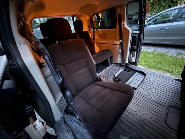 2016 Dodge Grand Caravan SXT in Cars & Trucks in Kawartha Lakes - Image 2
