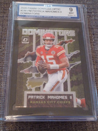 2020 Patrick Mahomes NFL Football Kansas City Chiefs graded card