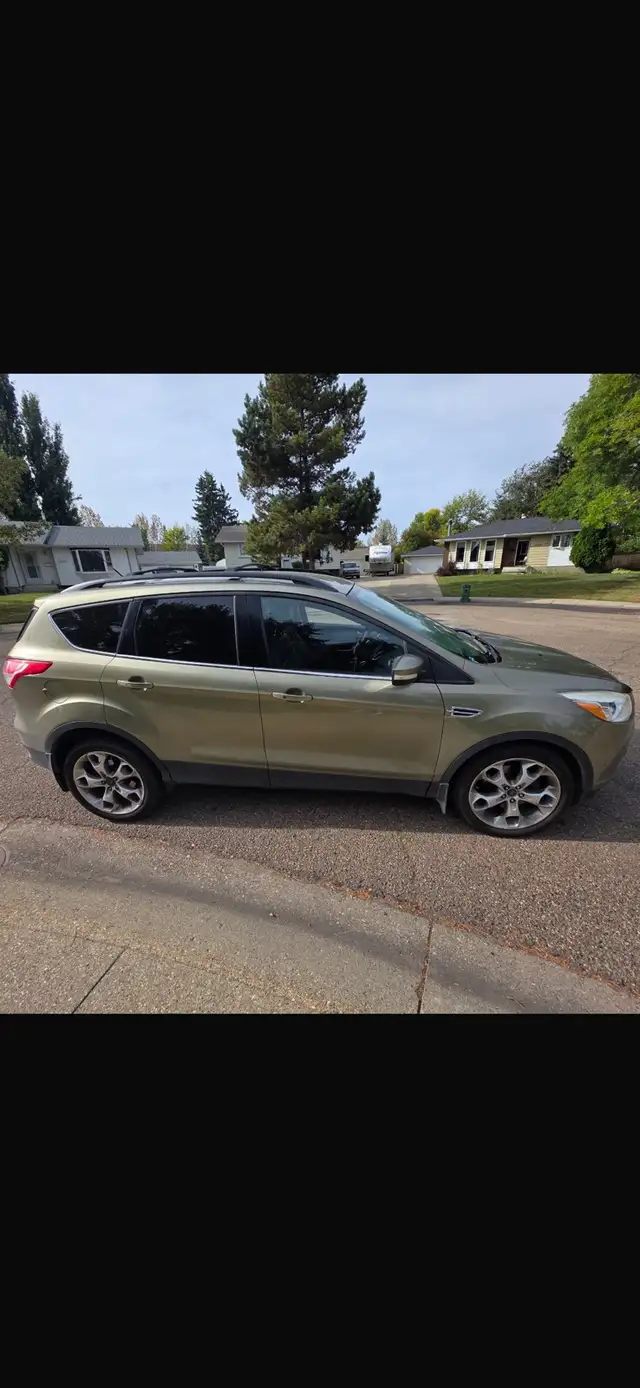 Ford escape 577405871929446403