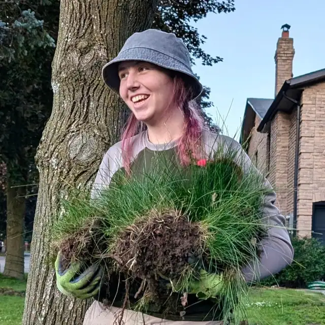 HIRING $20/HR - Gardening/Landscaping Contractors in General Labour in Oshawa / Durham Region - Image 4