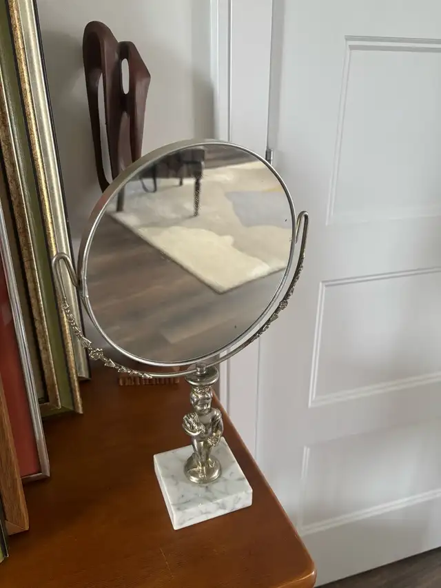 Antique Mid Century Marble Base Vanity Round Mirror in Home Décor & Accents in Ottawa - Image 5
