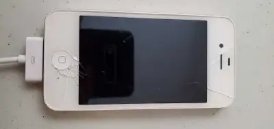 Apple iPhone 4S *for parts/fixing*, View more