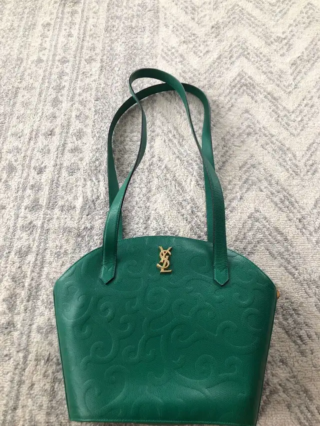 YSL Yves Saint Laurent Vintage Teal Arabesque Shoulder Bag in Women's - Bags & Wallets in Mississauga / Peel Region - Image 2