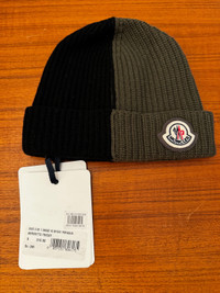 100% Authentic Moncler Reversible Knit hat brand new