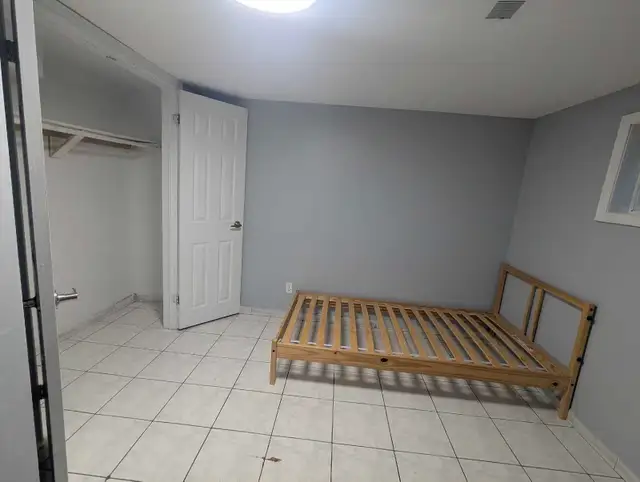 Scarborough Room for Rent - Walking distance to ameniti in Room Rentals & Roommates in City of Toronto - Image 2