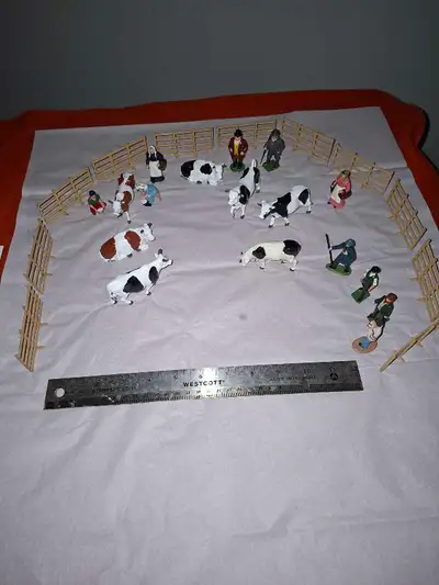 Selling as complete set UK manufacturing Excellent detail Lead cast