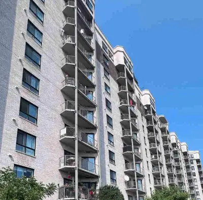 CONDO BROSSARD À LOUER 4 1/2 1800$/MOIS