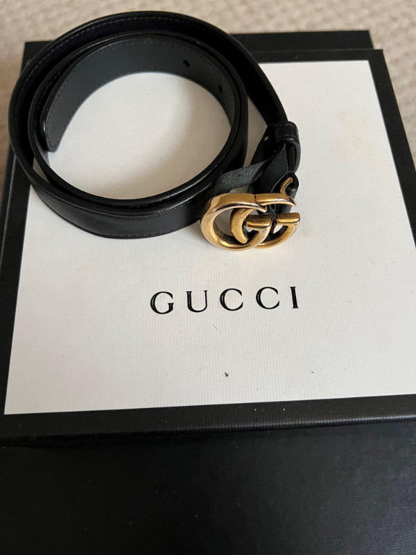 Women's Slim Gucci  LEATHER BELT WITH DOUBLE G BUCKLE Size 70 in Women's - Other in Edmonton