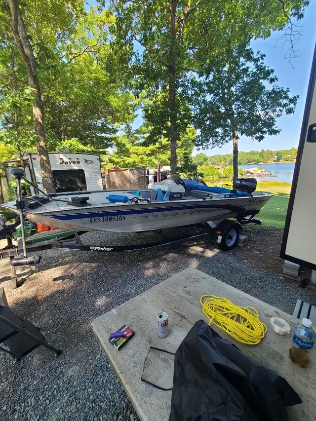 17ft Fisher Dominator, boat,motor and trailer. in Powerboats & Motorboats in Sudbury - Image 7