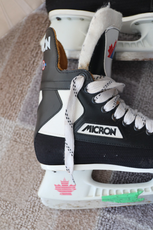 ~ Pre-Owned Micron Men's Skates - Kids Size 5! ~ in Skates & Blades in St. Catharines - Image 2