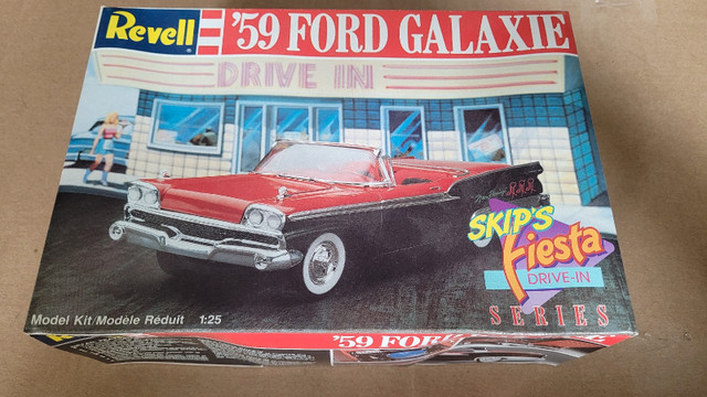 Vintage Revell 59 Ford Galaxy Skip's Fiesta Drive-in Series in Hobbies & Crafts in Oakville / Halton Region