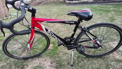 Schwinn Volare 1300 Aluminum Road Bike, View more