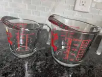 kitchen measuring cups