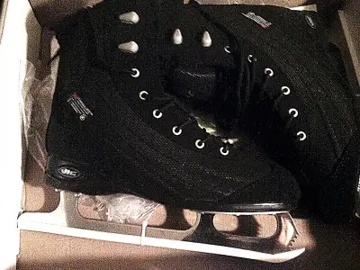 VIC black leather ice skates Women's size 7 NEW, View more