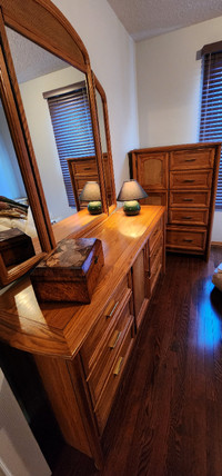 6 pc oak bedroom suite