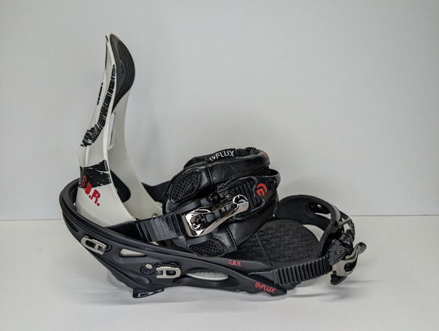 USED - Flux DS30 bindings - Zakk Black - M (size 7 to 9.5) in Snowboard in Markham / York Region - Image 4