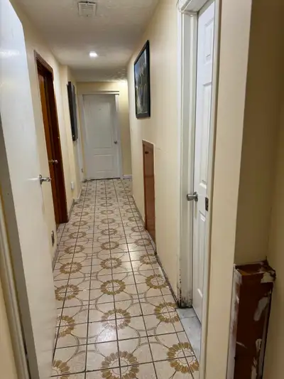 FULLY FURNISHED ROOM IN BASEMENT IN MALTON ONLY FOR GIRLS Ready to Occupy: Female Students/Work Perm...