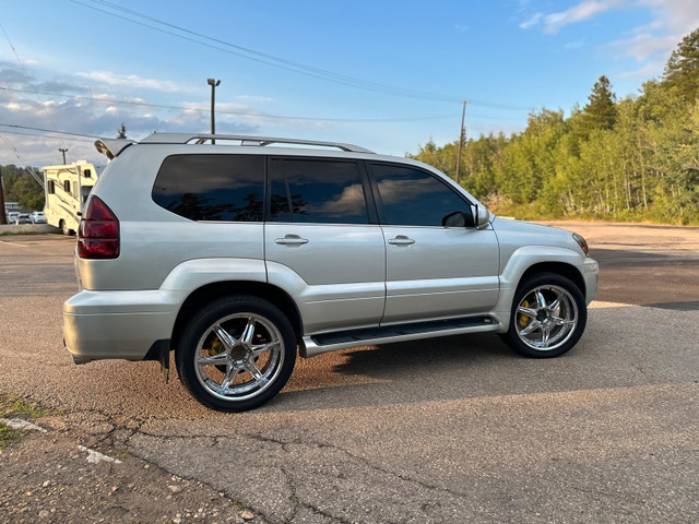 Lexus GX 470 in Cars & Trucks in Edmonton - Image 4