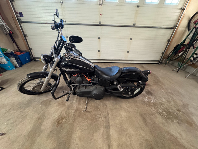 2011 Harley-Davidson Dyna Wide Glide in Street, Cruisers & Choppers in Edmonton - Image 2