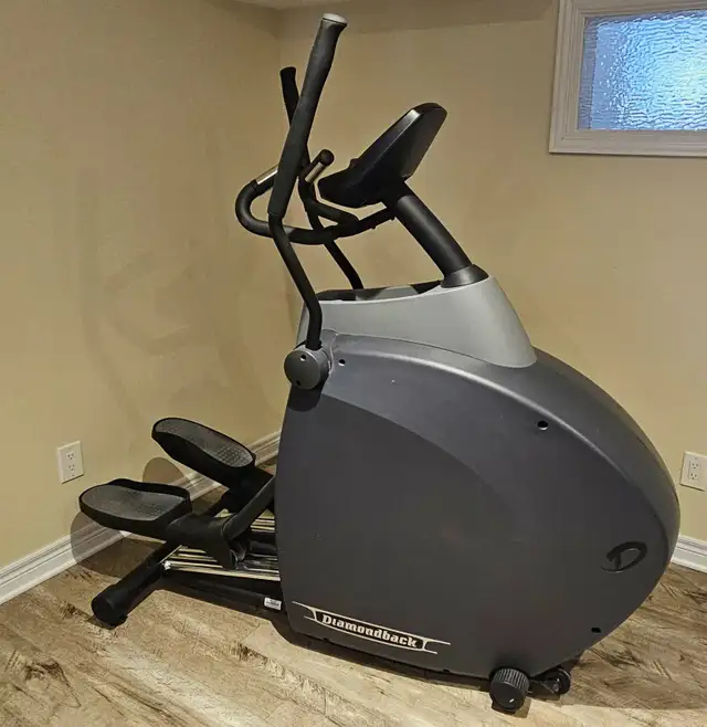 Diamondback 950Ef elliptical trainer in Exercise Equipment in Ottawa - Image 3