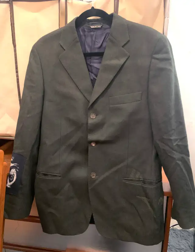 Italian Sports Jacket in Men's in Hamilton - Image 8