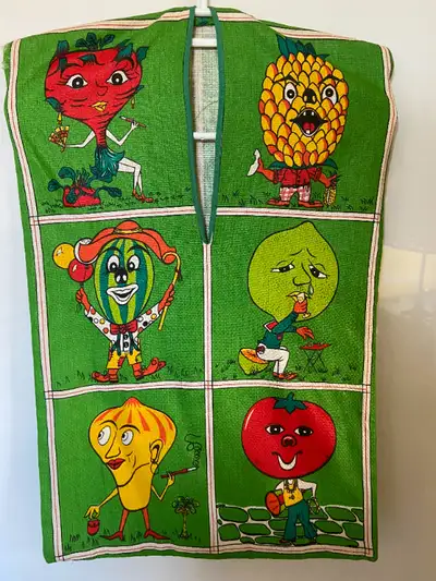 Vintage Cloths Peg Holder with Veggie and Fruit Characters, View more