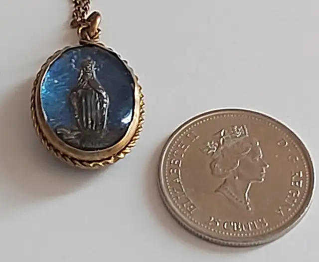 Vintage ST. ANNE DE BEAUPRE Shrine Domed Pendant Medallion Chain in Jewellery & Watches in Hamilton - Image 6