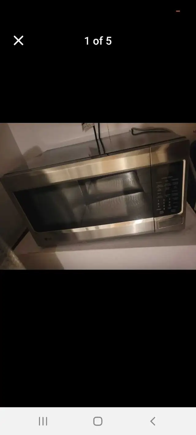 Lg microwave in Microwaves & Cookers in City of Toronto - Image 2