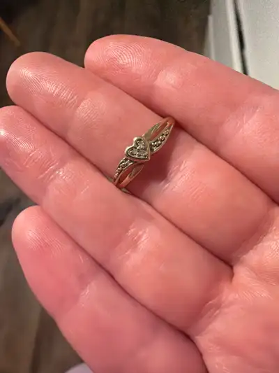 gold heart ring, View more