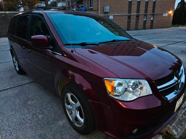 2019 Dodge Grand Caravan SXT Premium Plus in Cars & Trucks in City of Toronto - Image 2