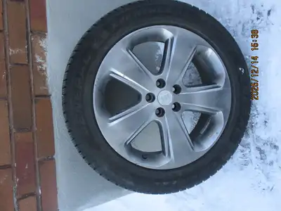 18 inch General Evertrek GT all seasons, set of four tires, new condition. 215/55 R18 T (95) (used f...