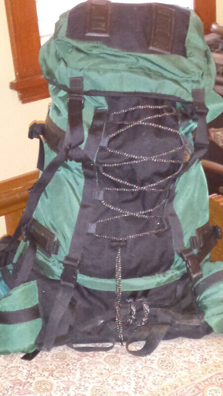 HIKING BACK PACKS, OUTBOUND, NORTH 49, WOODS, COLORADO, SERRATUS in Fishing, Camping & Outdoors in Stratford - Image 3