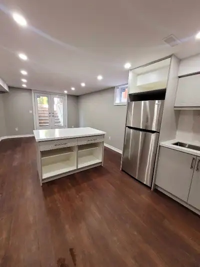 2 BED 2 BATH BASEMENT FOR RENT WITH LAUNDRY AND FREE PARKING