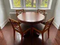 Round Pedestal Table With Leaf - Bargain!