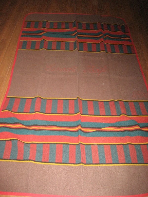Canadian Pacific Blanket 47 x 80 from 1960's. Arts & Collectibles