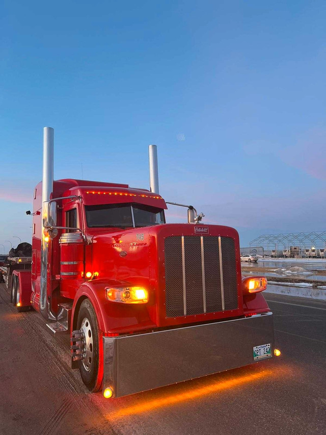 2018 Peterbilt 389 in Heavy Trucks in Mississauga / Peel Region