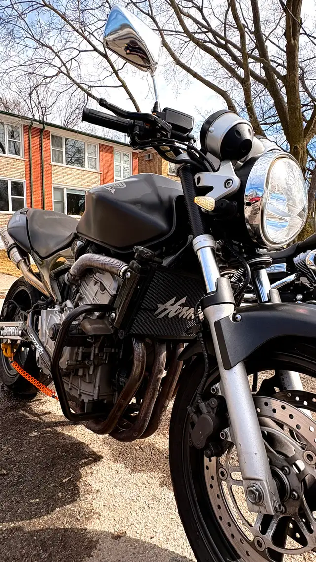Honda hornet 600cc in Sport Touring in City of Toronto - Image 2