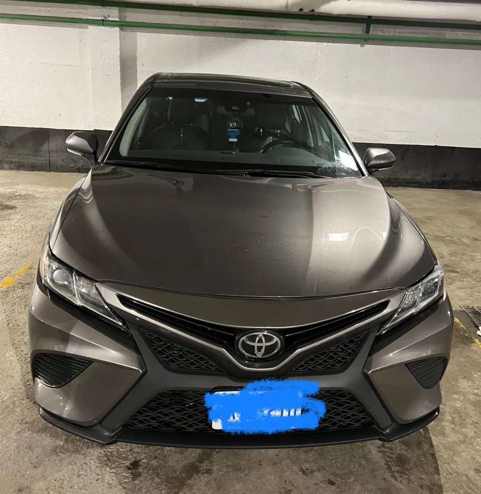 2018 Toyota Camry SE model fully loaded