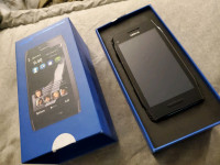 NOKIA X7 ( LIKE NEW ) $120