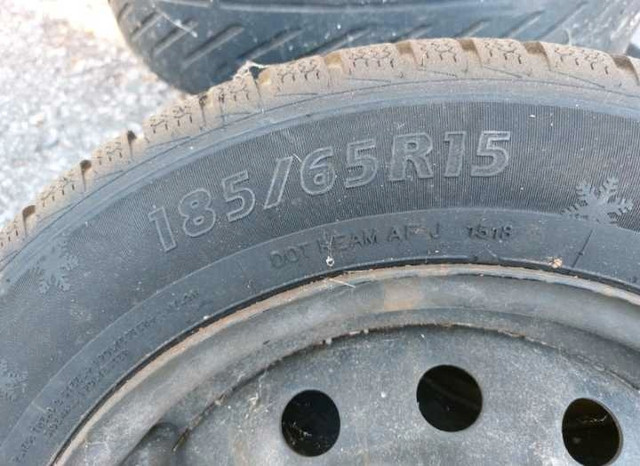 Set of 2 barely uses winter tires 185/65/15 in Tires & Rims in Oshawa / Durham Region