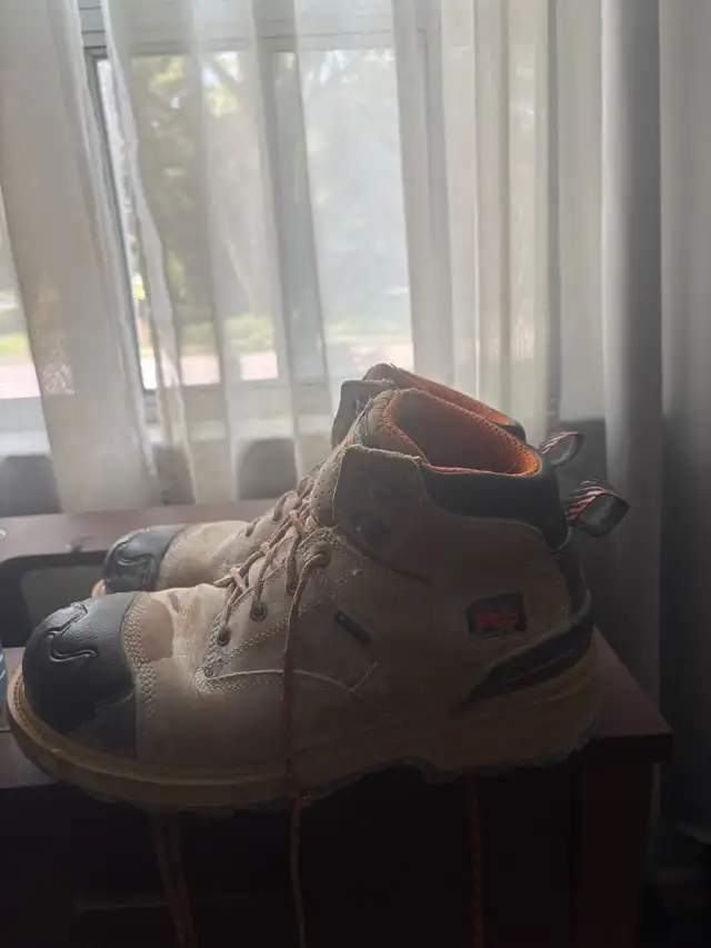 Timberland pro anti-fatigue work boots in Men's Shoes in City of Toronto - Image 2