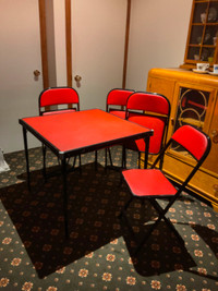 table - 4 chaises