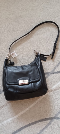 COACH leather bag - black color