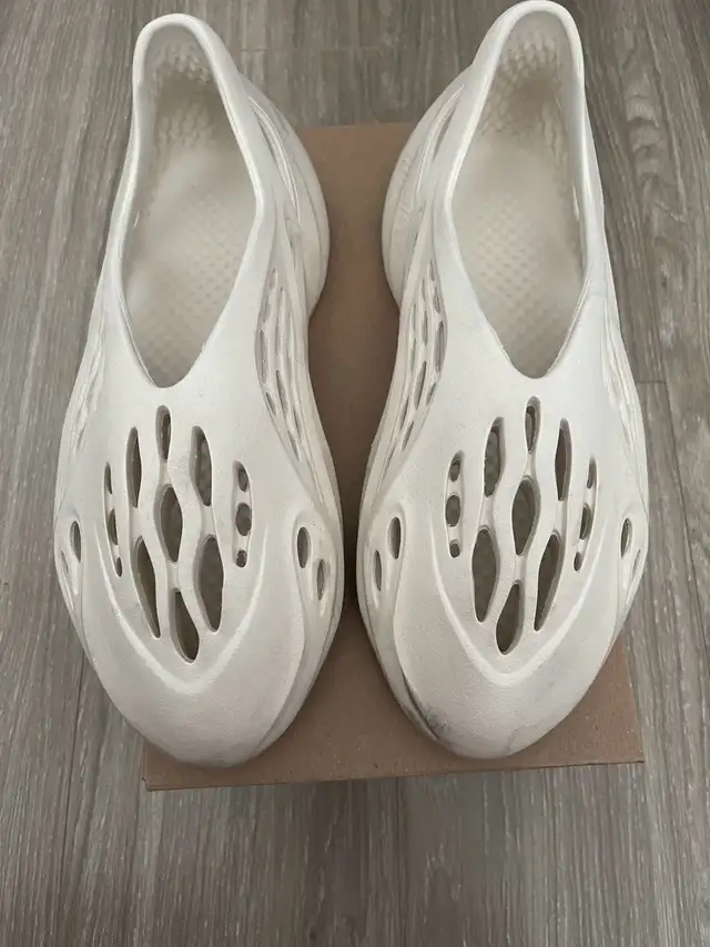 For sale Adidas Yeezy foam rnr sand size 1163654760154113120