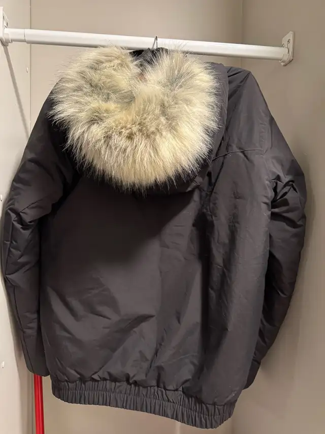 Helly Hansen Winter Jacket in Men's in Kingston - Image 5